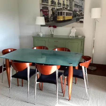 埃斯托利尔海滩公寓