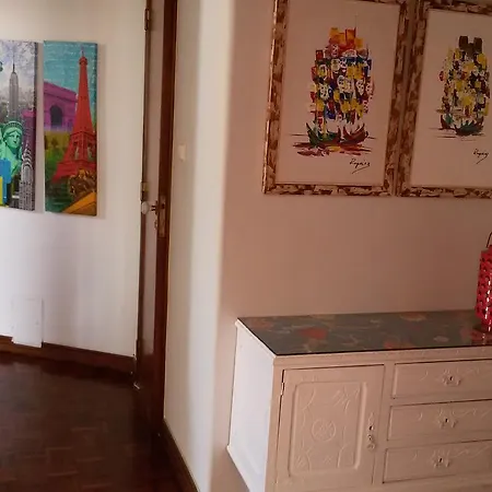 埃斯托利尔海滩公寓